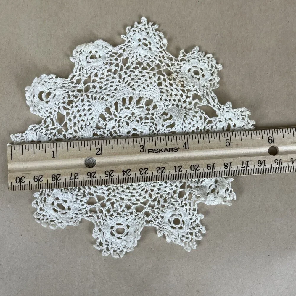 Vintage Ruffled Doily White & Ivory Set Of‎ 6 13”/5.5”